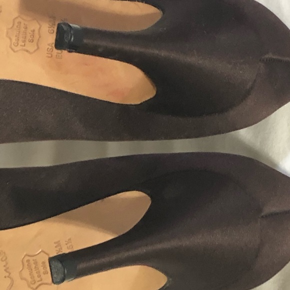 ( SOLD ) NINA BROWN SATIN DRESS SHOES. EUC - Picture 6 of 7